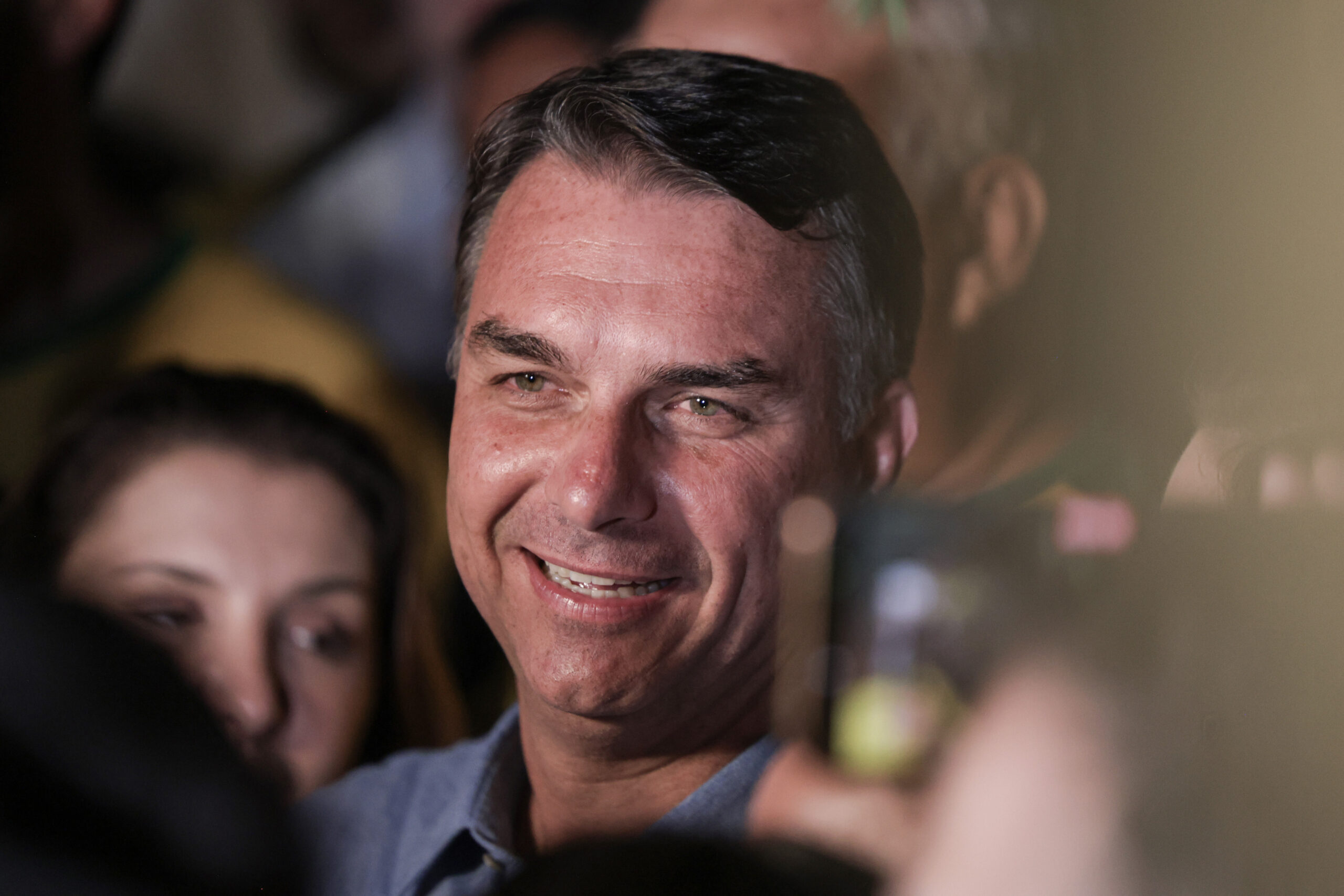 Flávio Bolsonaro deve seguir os passos do pai. (Foto: Joédson Alves/Agência Brasil)