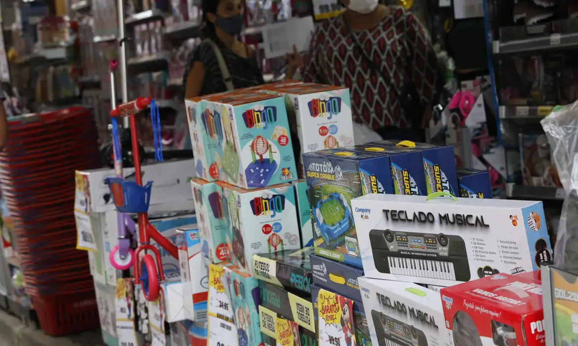Confira dicas importantes antes de comprar brinquedos para o Dia das Crianças